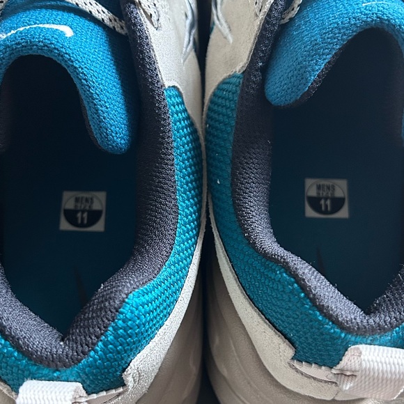 Nike Tech Hera Sneakers in Teal and Beige main image 5